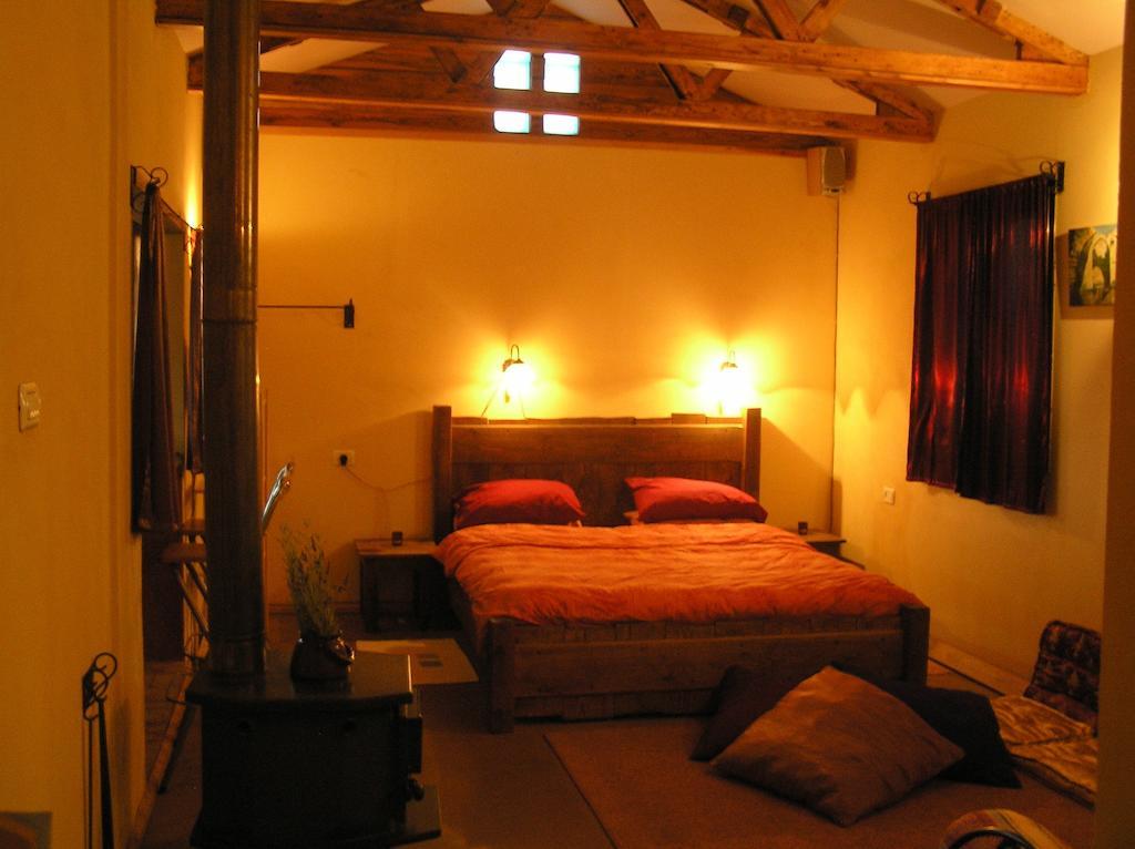 Si-Har Chalets Nimrod Bagian luar foto