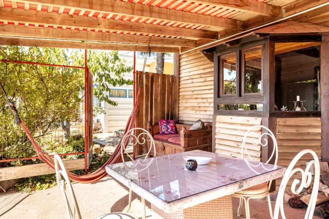 Si-Har Chalets Nimrod Bagian luar foto