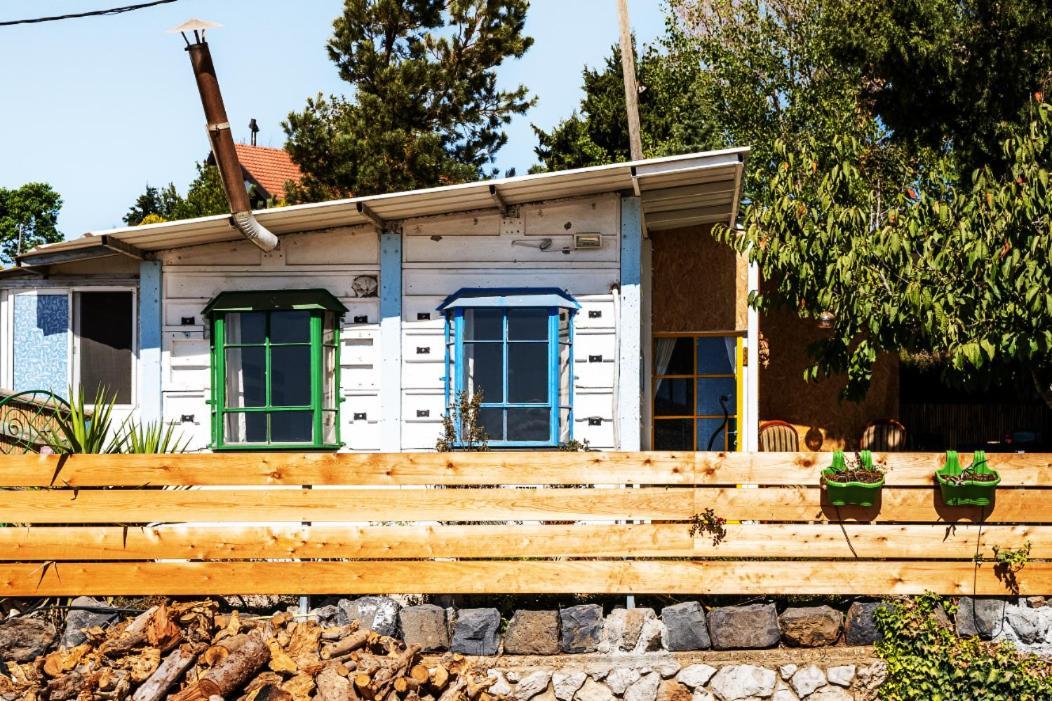 Si-Har Chalets Nimrod Bagian luar foto